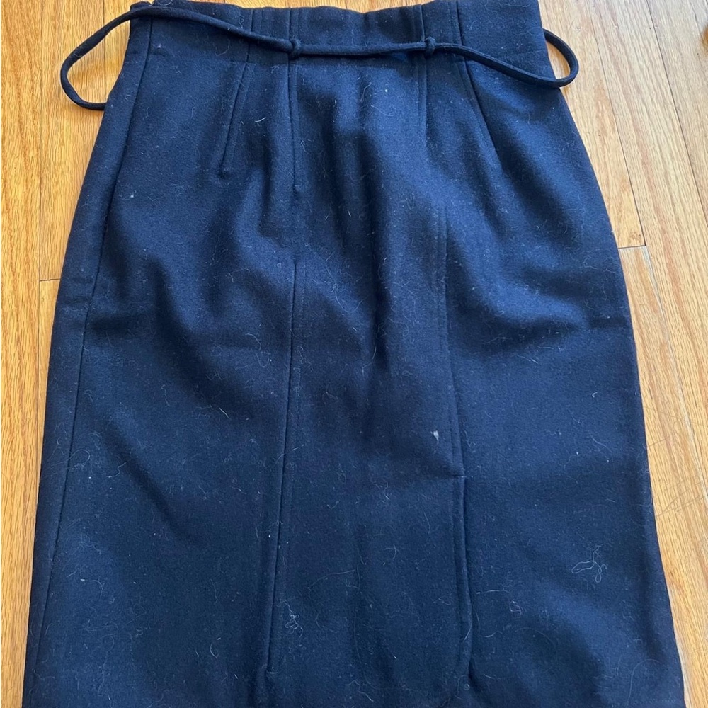 Elegant Black Pencil Skirt